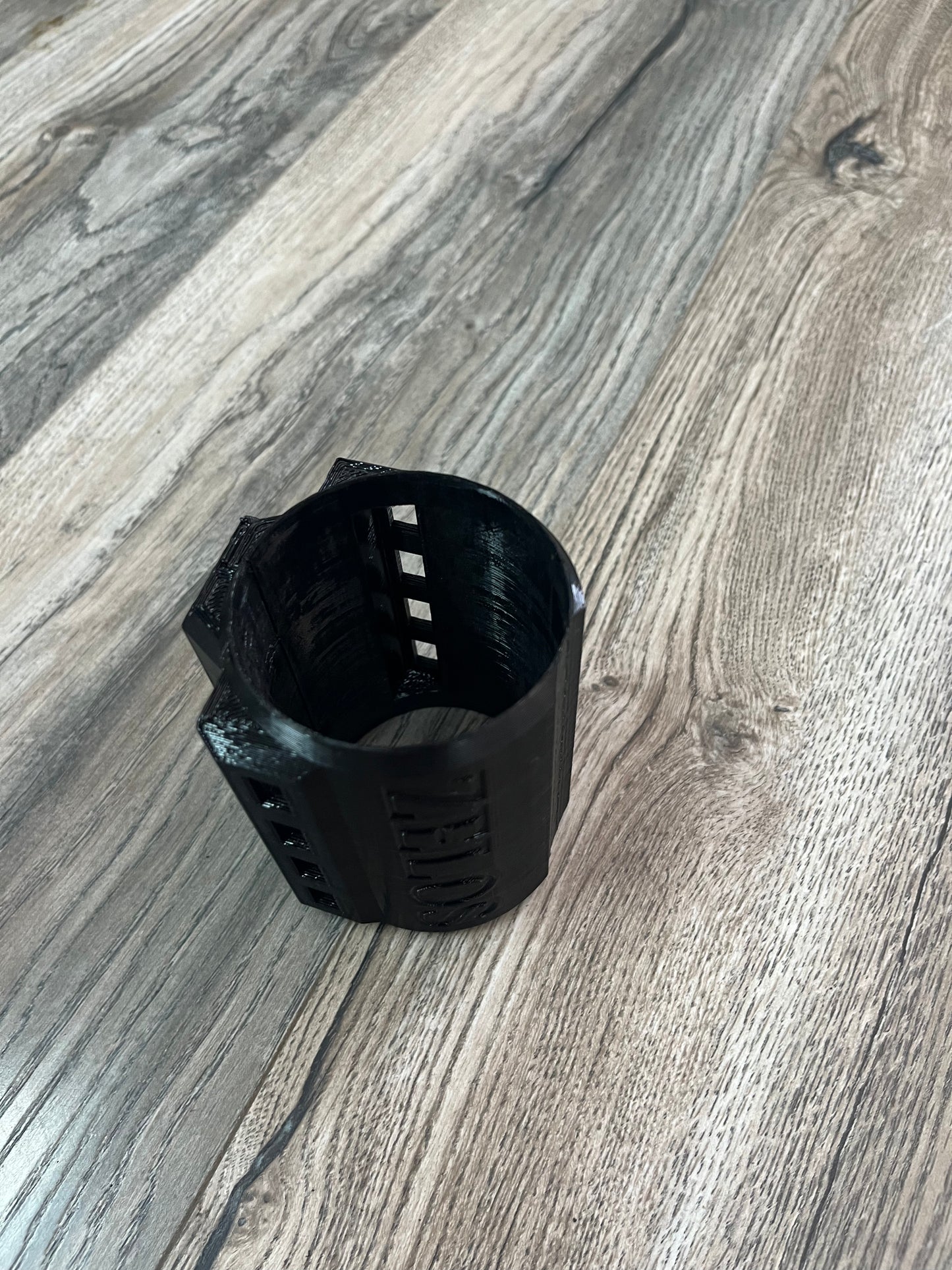 Umarex Zelos Bottle Clamp with M-lock Mounting points